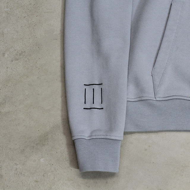 NO ONE TRUE ANYTHING GREY HOODIE. 100% ORGANIC COTTON. SUSTAINABLE FASHION.